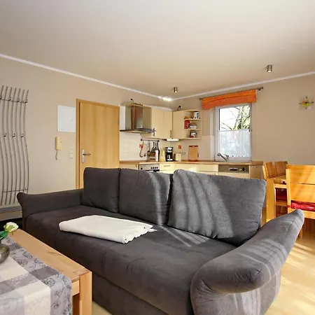 Apartmán Waldstrasse 9 02 *