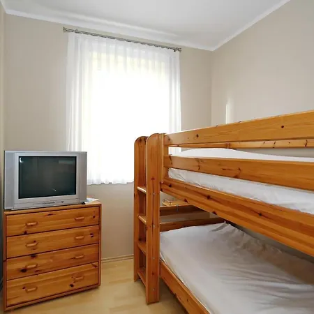 Apartment Waldstrasse 9 02 *